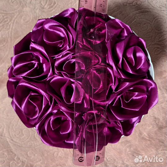 Атласные розы