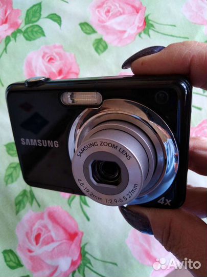 Компактный фотоаппарат