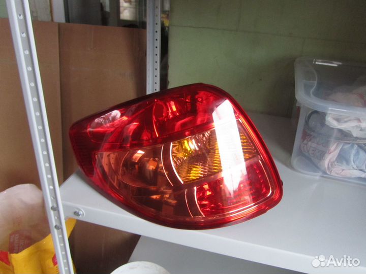 Фонарь задний правый сузуки сх4