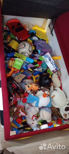 Детская кровать машина