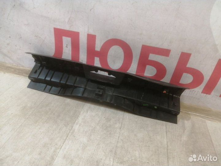 Накладка замка багажника задняя Chery Tiggo 4 T19