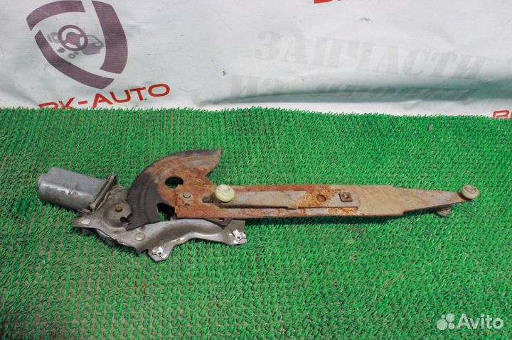 Стеклоподъемник задний Chevrolet Suburban GMT400