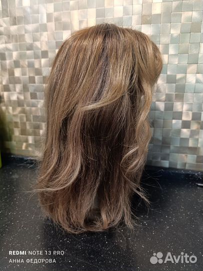 Полусистема на сетке и шапочке парик