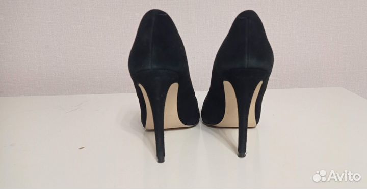 Туфли женские 37/ 38 размер черные замшевые
