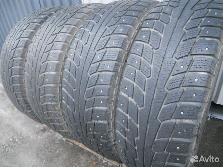 Michelin Latitude X-Ice North 215/70 R16 100Q