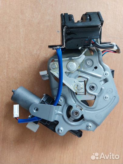 Замок крышки багажника mazda CX-5