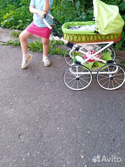 Коляска для кукол