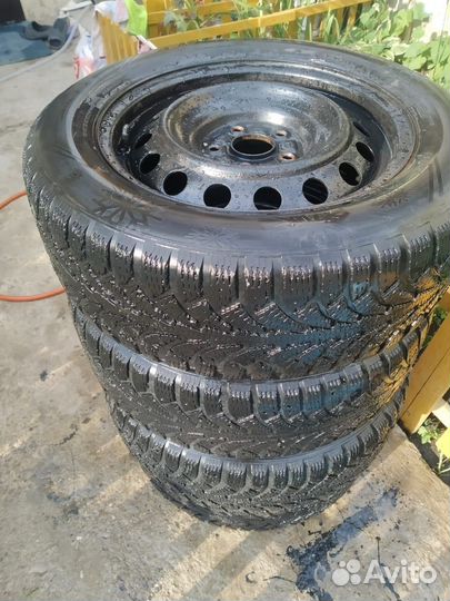 R16 Nokian Tyres Hakkapeliitta 2 215/65, PCD 5x114.3 DIA 16