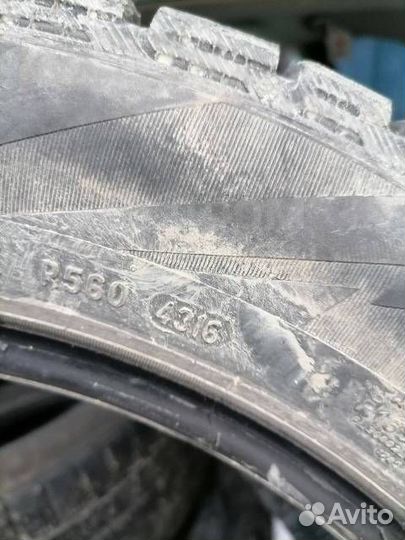 Pirelli Ice Asimmetrico 205/55 R16