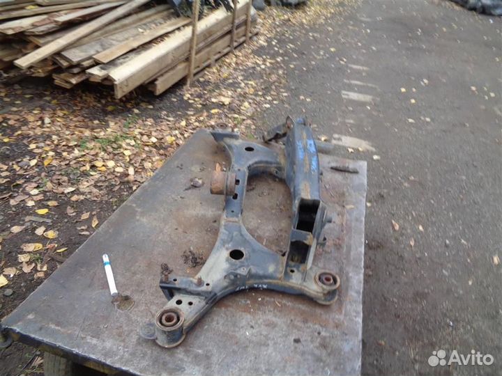 Балка задняя Nissan Juke (F15) 2011