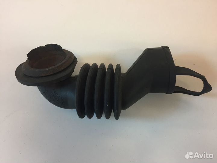 Заливной патрубок стиральной машины Ariston