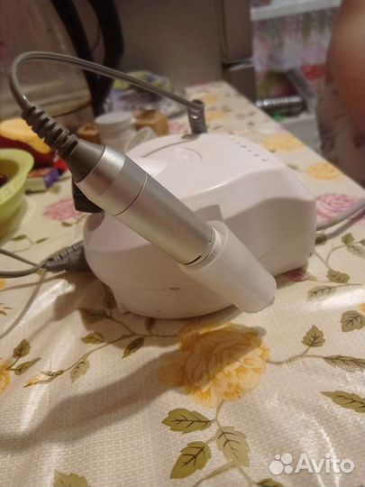 Держатель для маникюрного аппарата