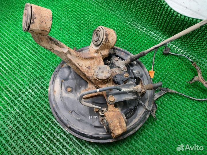 Кулак поворотный задний правый Honda Civic EU1