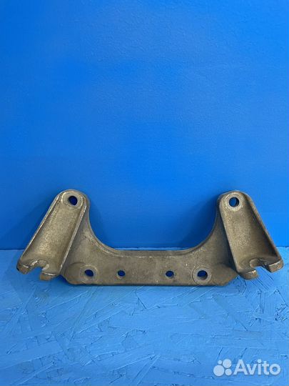 Кронштейн опора коробки передач BMW E46 Z4 E85 E86