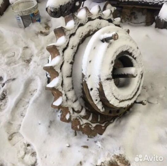 Редуктор хода hitachi EX 400