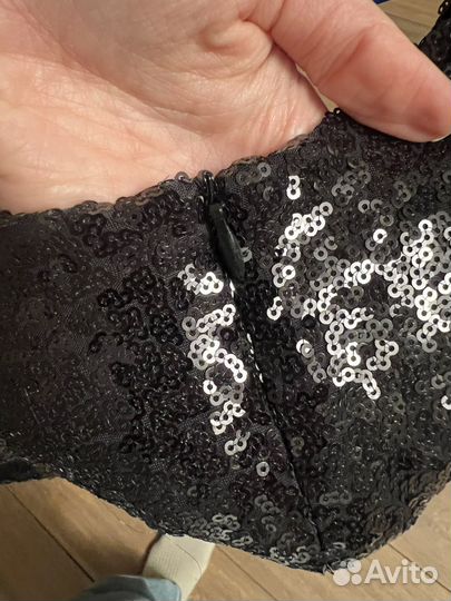 Платье в паетках черное sodamoda