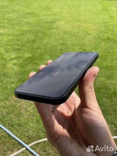 iPhone 12, 64 ГБ