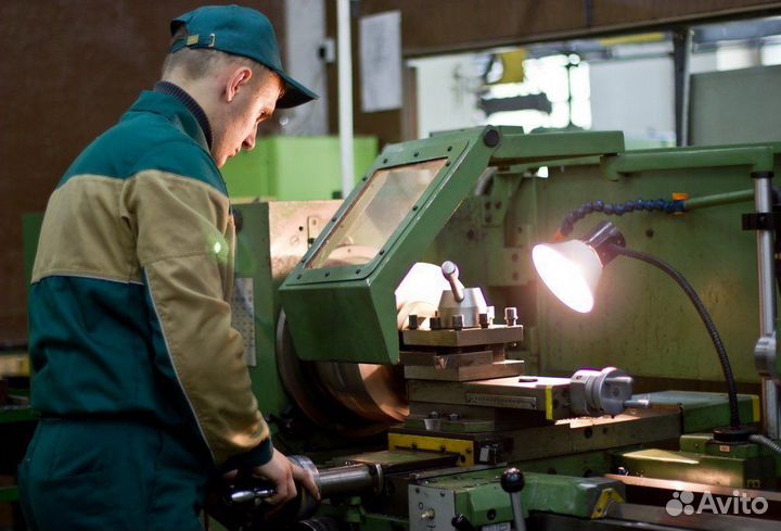 Токарь на 16к20 и дип300