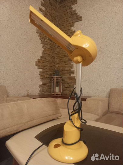 Лампа настольная