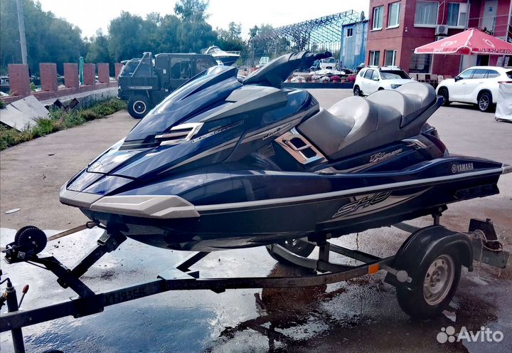 Гидроцикл Yamaha FX Cruiser SHO 1800