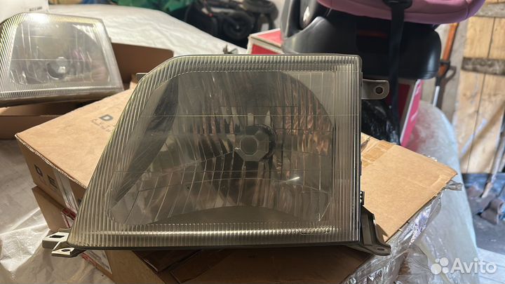 Фара левая TLC Prado 90 / 95