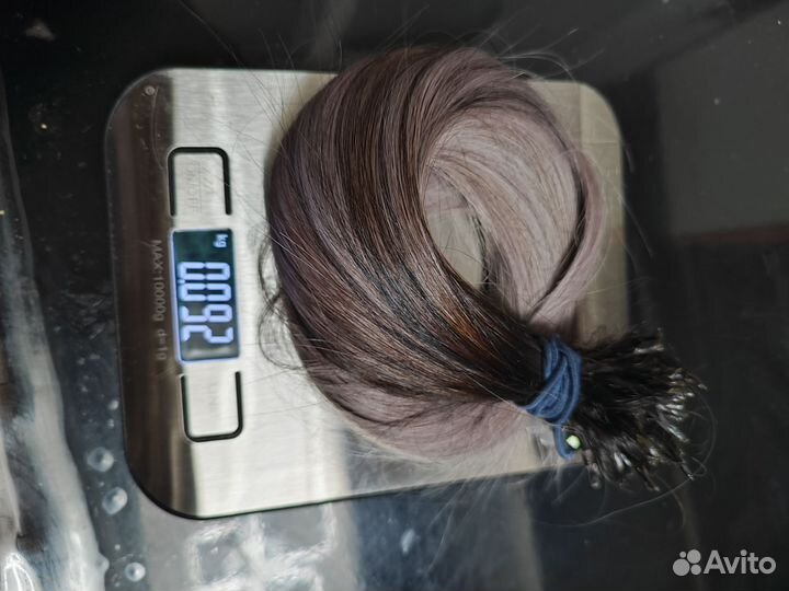 Продаю хвост пепельного омбре от чёрного 52см