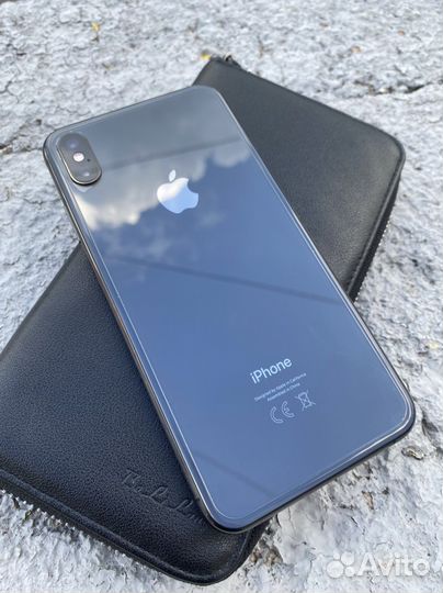 iPhone xs max 64