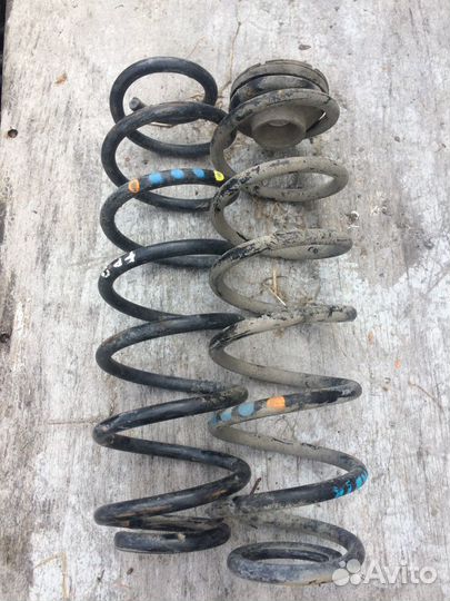 Пружина задняя Skoda Fabia 2, VW Polo HB