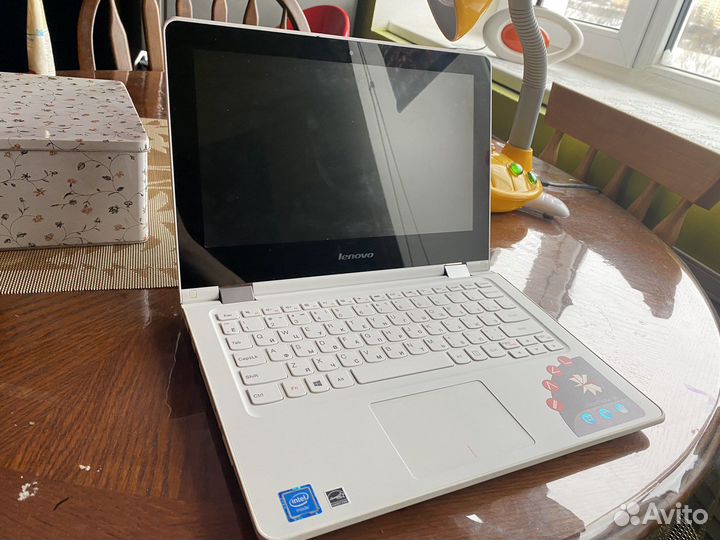 Lenova yoga 300 11ibr