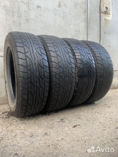 Dunlop Grandtrek AT3 215/65 R16