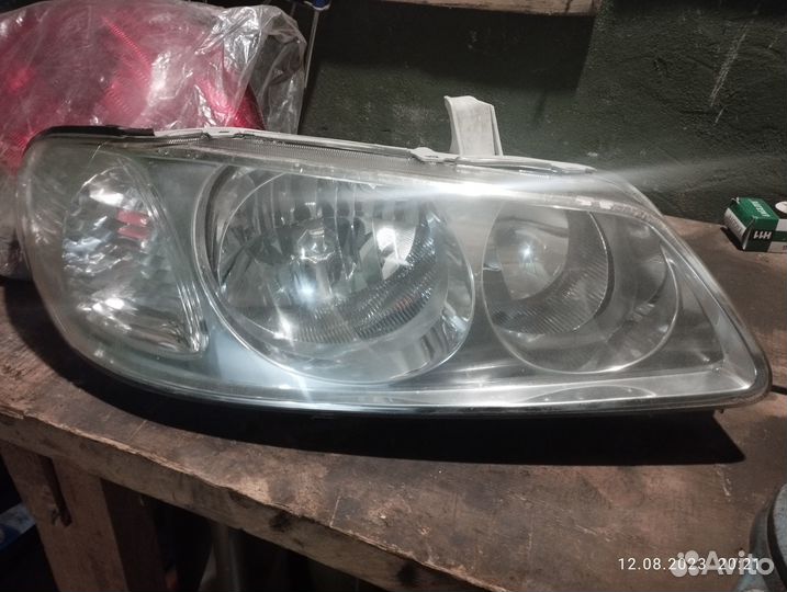 Фара Nissan Bluebird Sylphy