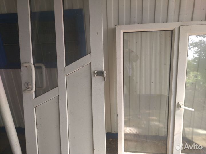 Балконная пластиковая дверь 800 х 2000 мм