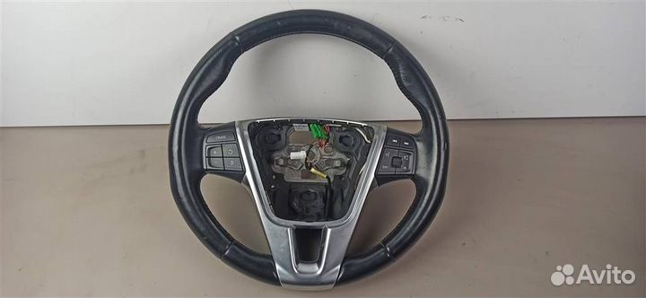 Рулевое колесо,руль volvo V60 cross country