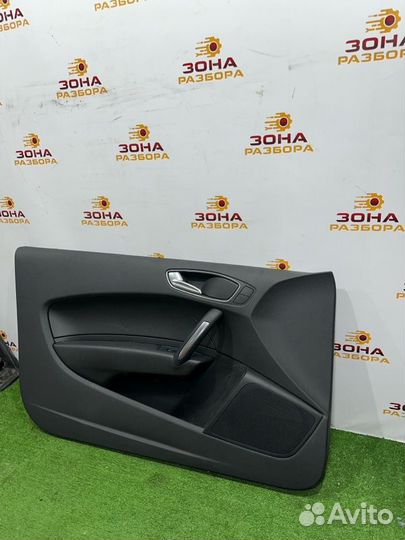 Обшивка боковой двери передняя левая Audi A1 8X