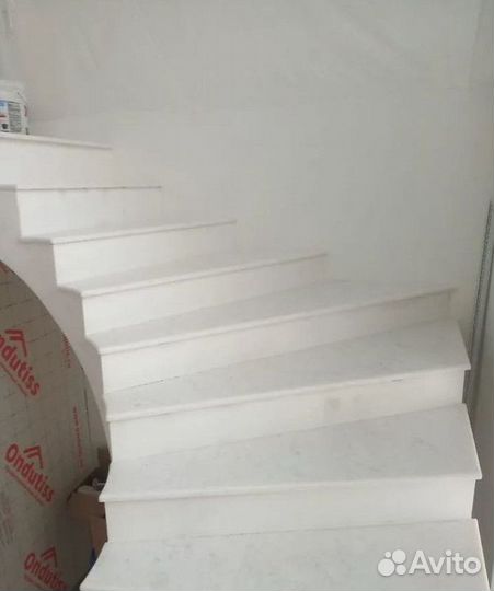 Ступени из мрамора