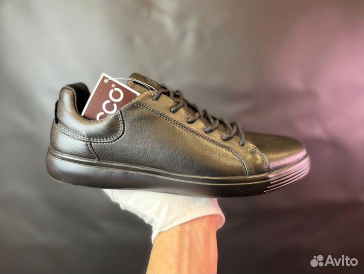 Кроссовки Ecco модные