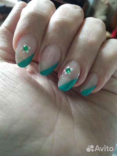 Коррекция наращённых ногтей