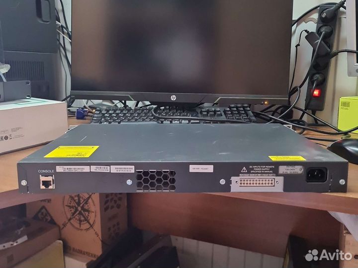 Коммутатор cisco WS-2960R+24PC-L