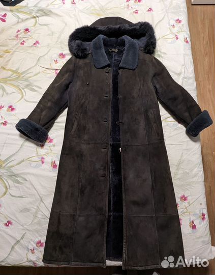 Дубленка натуральная женская с капюшоном