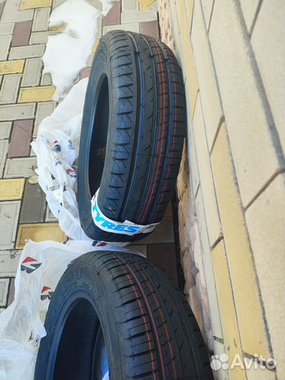 Viatti Strada Asimmetrico 185/60 R15