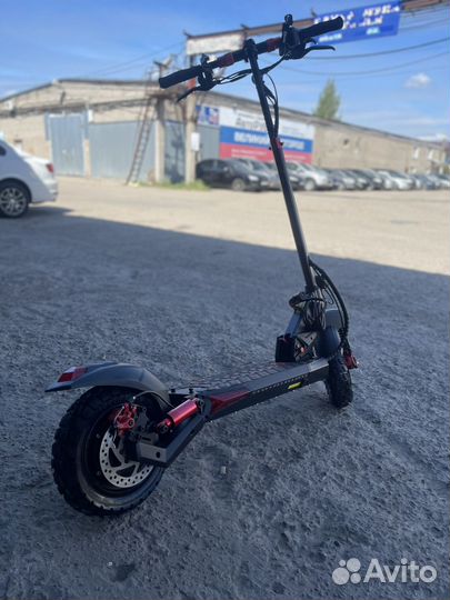 Продам электросвмокат Kugoo m4 pro plus