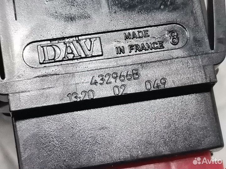 Кнопка обогрева заднего стекла Renault Scenic