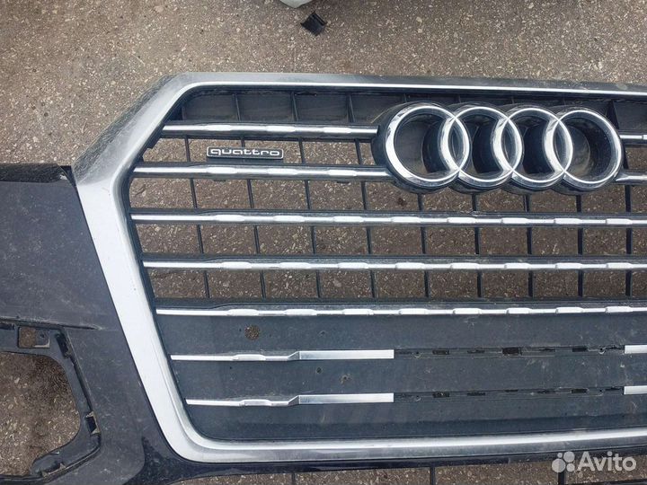 Решетка радиатора Audi Q7 4M 2