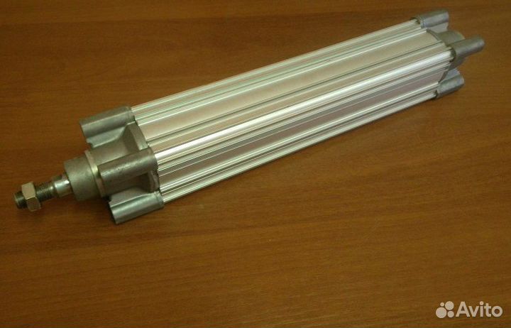 Пневмоцилиндр CP96SB63-310