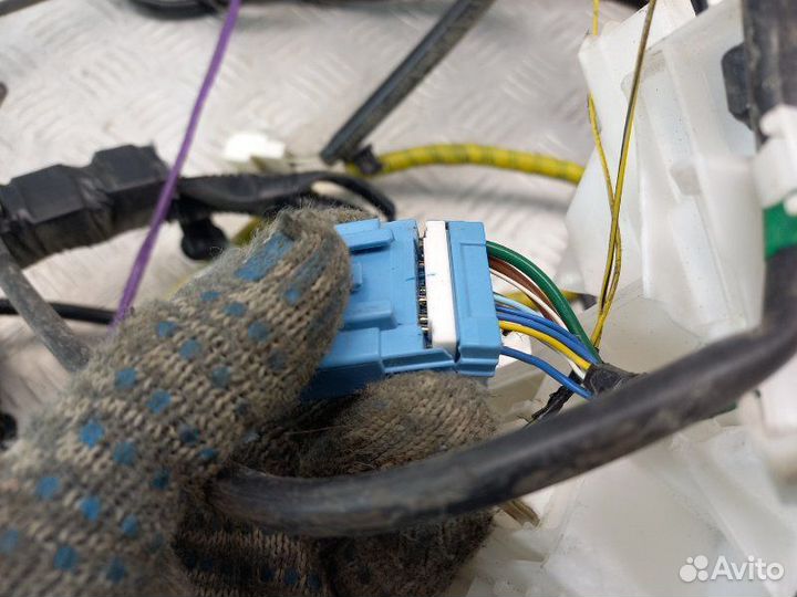 Проводка (коса) салонная Toyota Rav 4 XA40 2.0