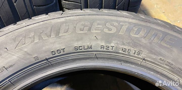 Bridgestone Turanza T001 215/55 R17