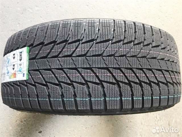 Triangle PL01 235/45 R18 98R