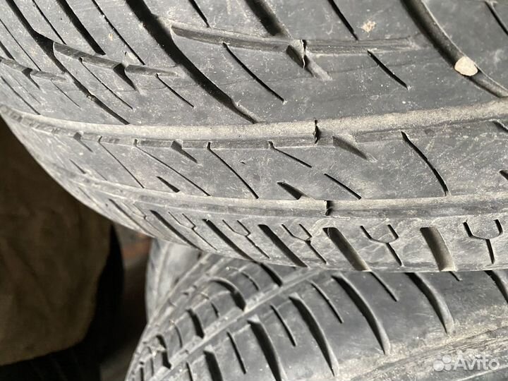 Delinte DS8 225/55 R19 99V