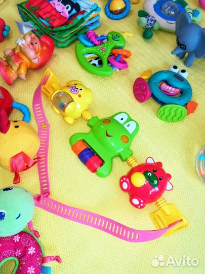 Импортные игрушки для малышей, пакетом