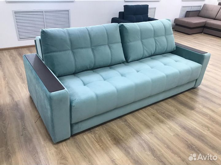 Небольшой диван